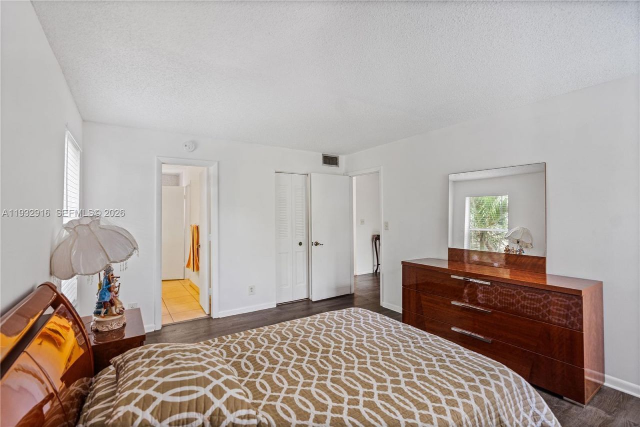 8400 Lagos De Campo Blvd, Unit 312, Tamarac, FL 33321 Photo