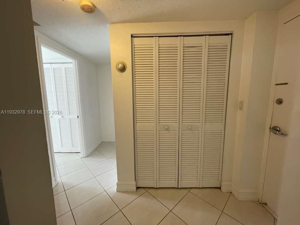 1455 N Treasure Dr, Unit 4L, North Bay Village, FL 33141 Photo