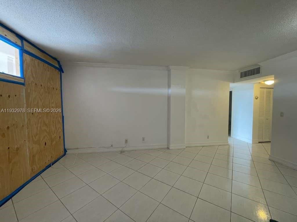 1455 N Treasure Dr, Unit 4L, North Bay Village, FL 33141 Photo