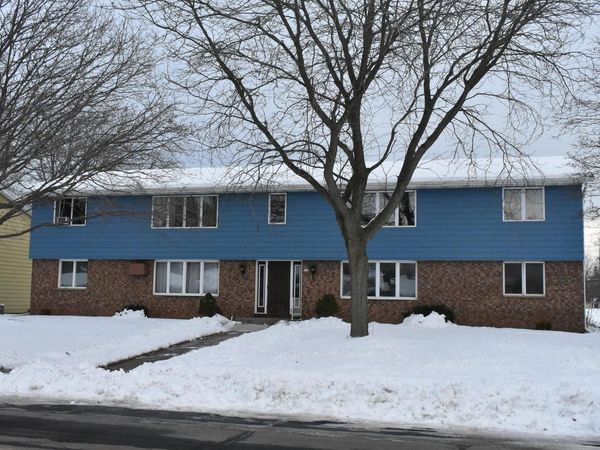 215 S 11th STREET, Unit B, Oostburg, WI 53070
