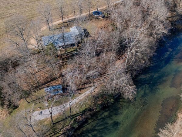 5725 Wayland Springs Rd, Iron City, TN 38463