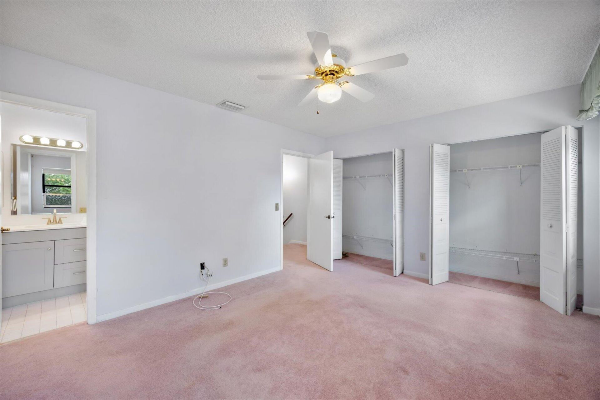 621 NW 105th Way, Pembroke Pines, FL 33026 Photo