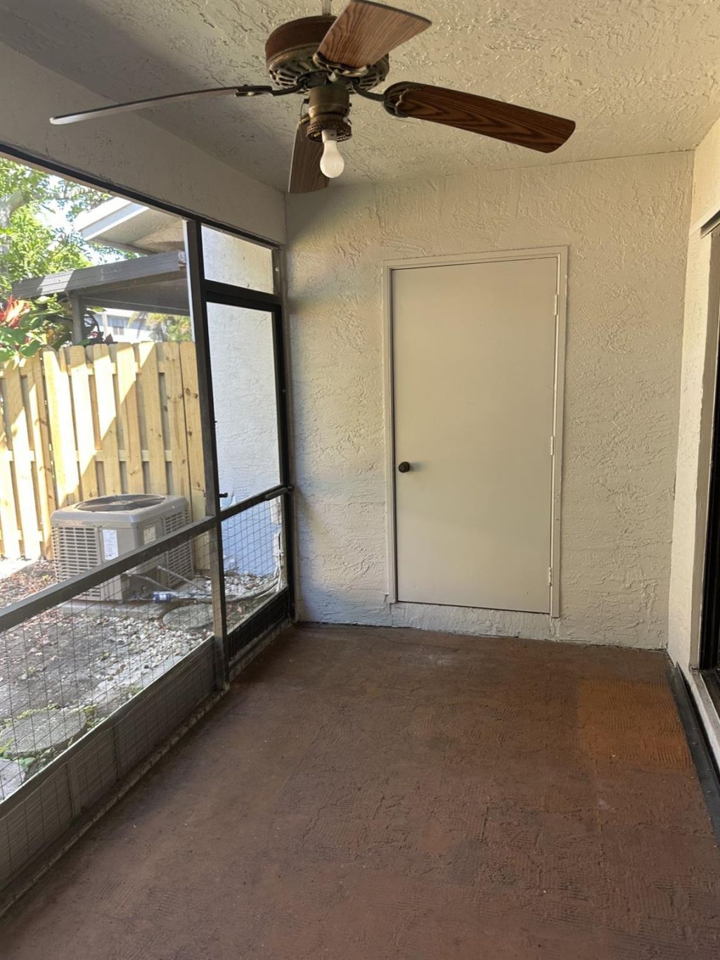 621 NW 105th Way, Pembroke Pines, FL 33026 Photo