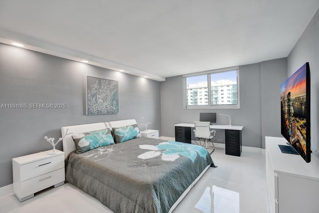 19380 Collins Ave, Unit 1104, Sunny Isles Beach, FL 33160 Photo