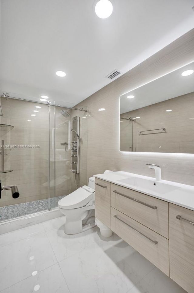 19380 Collins Ave, Unit 1104, Sunny Isles Beach, FL 33160 Photo