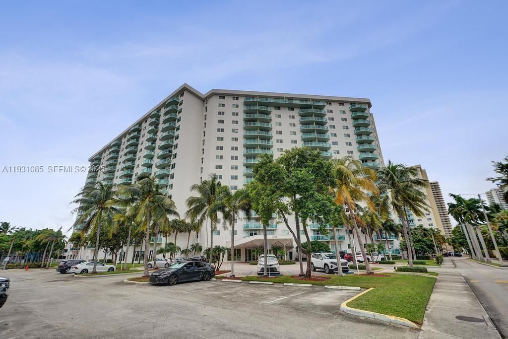 19380 Collins Ave, Unit 1104, Sunny Isles Beach, FL 33160 Photo