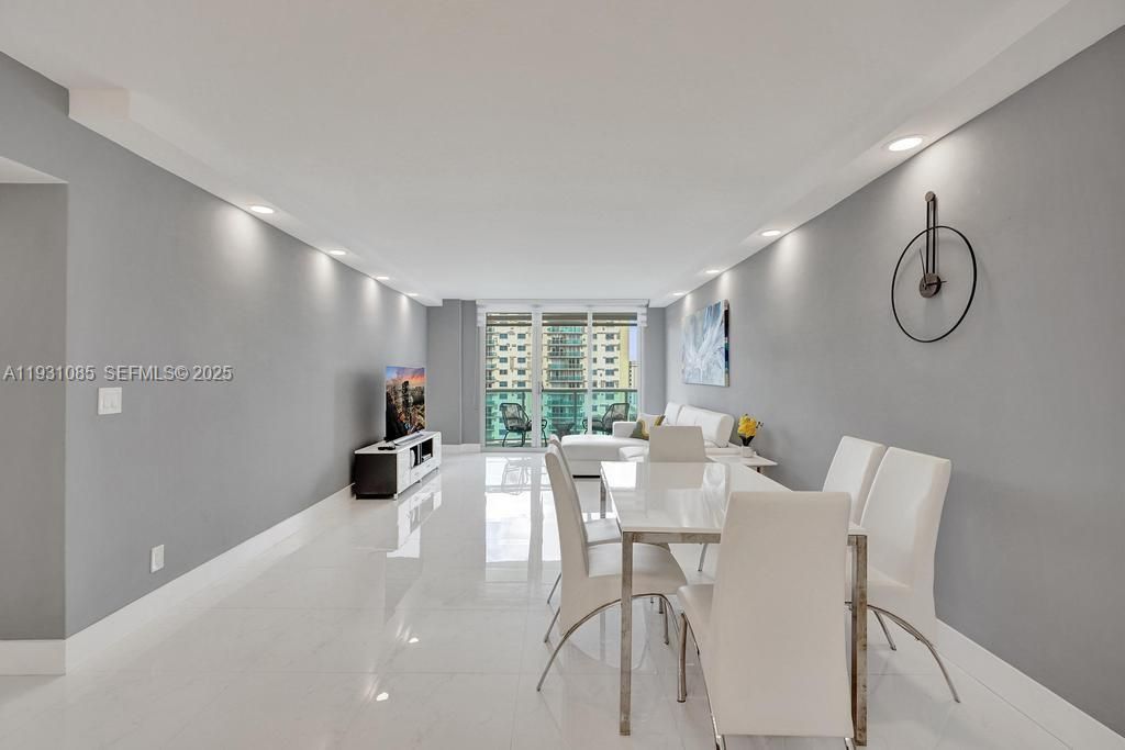19380 Collins Ave, Unit 1104, Sunny Isles Beach, FL 33160 Photo