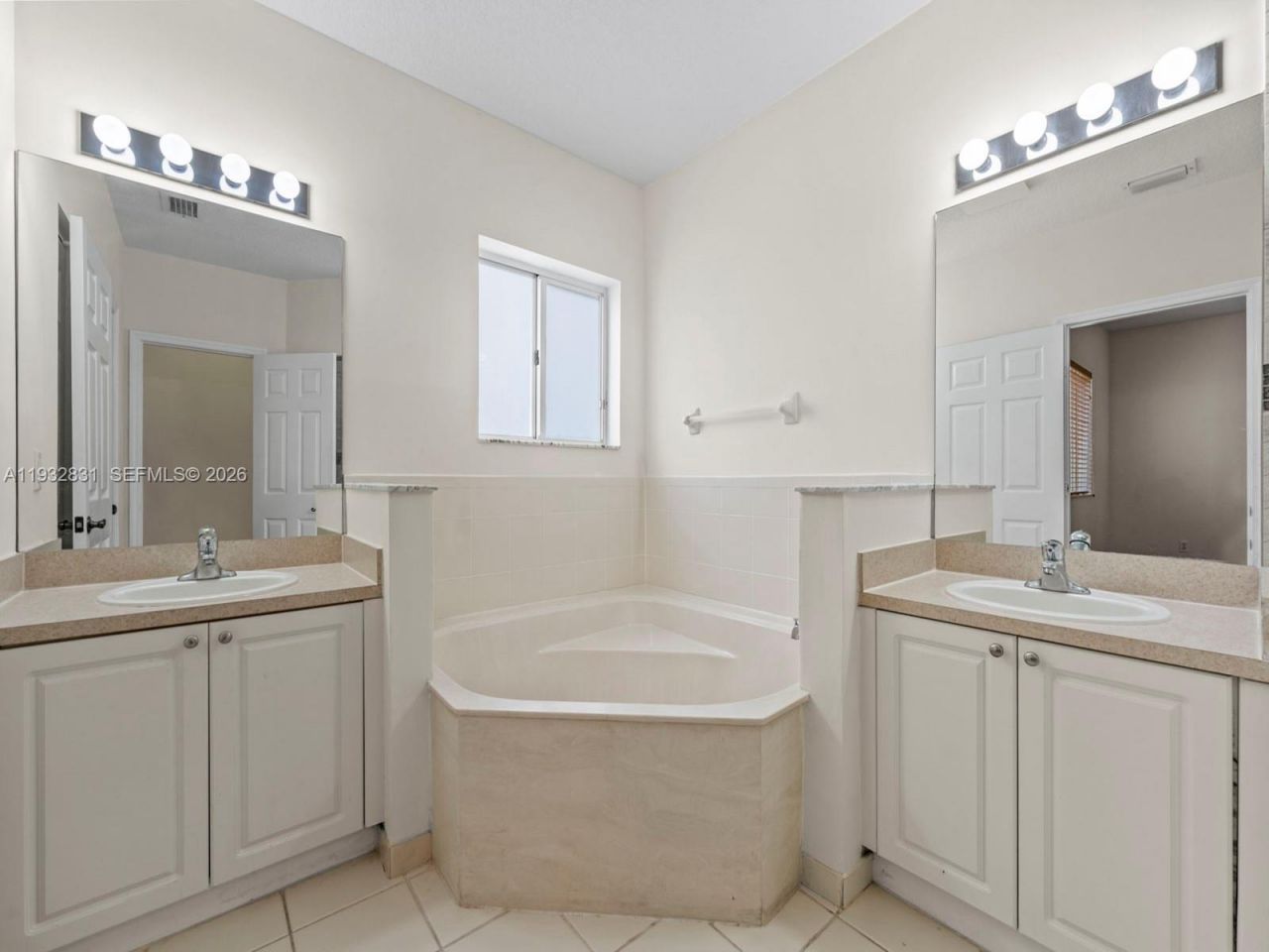 1947 SE 24th Ter, Homestead, FL 33035 Photo