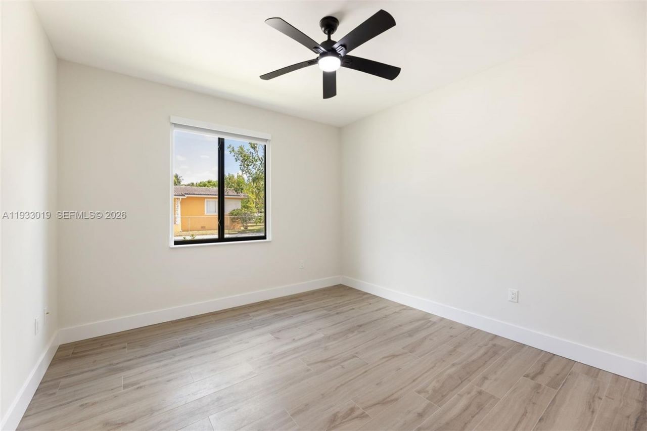 6852-6850 NW 4th Ave, Miami, FL 33150 Photo