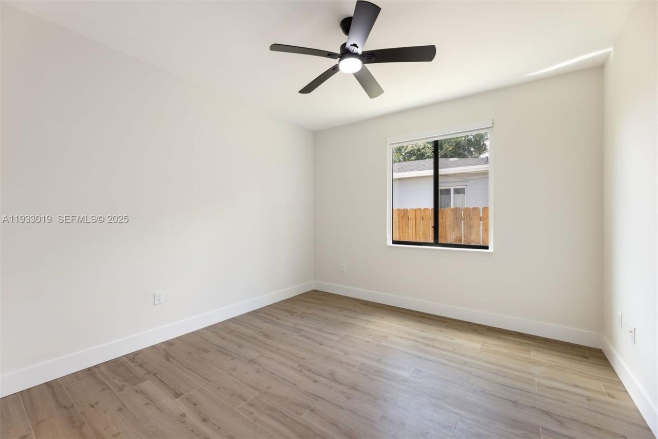 6852-6850 NW 4th Ave, Miami, FL 33150 Photo