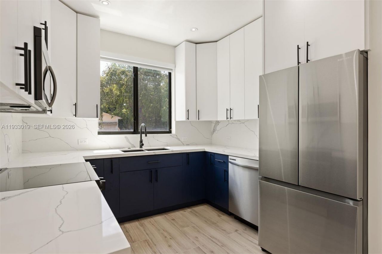 6852-6850 NW 4th Ave, Miami, FL 33150 Photo