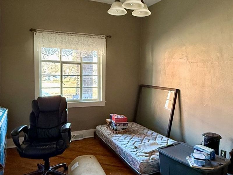 214 N Dawson Street, Uhrichsville, OH 44683 Photo 11