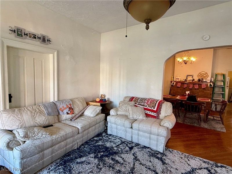 214 N Dawson Street, Uhrichsville, OH 44683 Photo 4