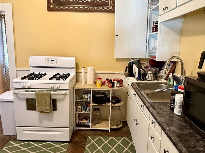 214 N Dawson Street, Uhrichsville, OH 44683 Photo 8