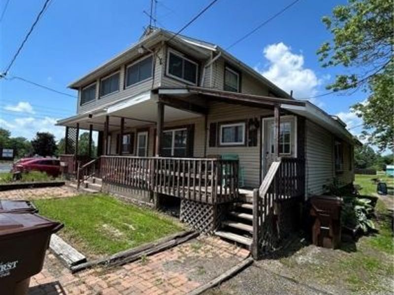 5037 Wilson Sharpsville Road, Unit 4, Fowler, OH 44418 Photo 1