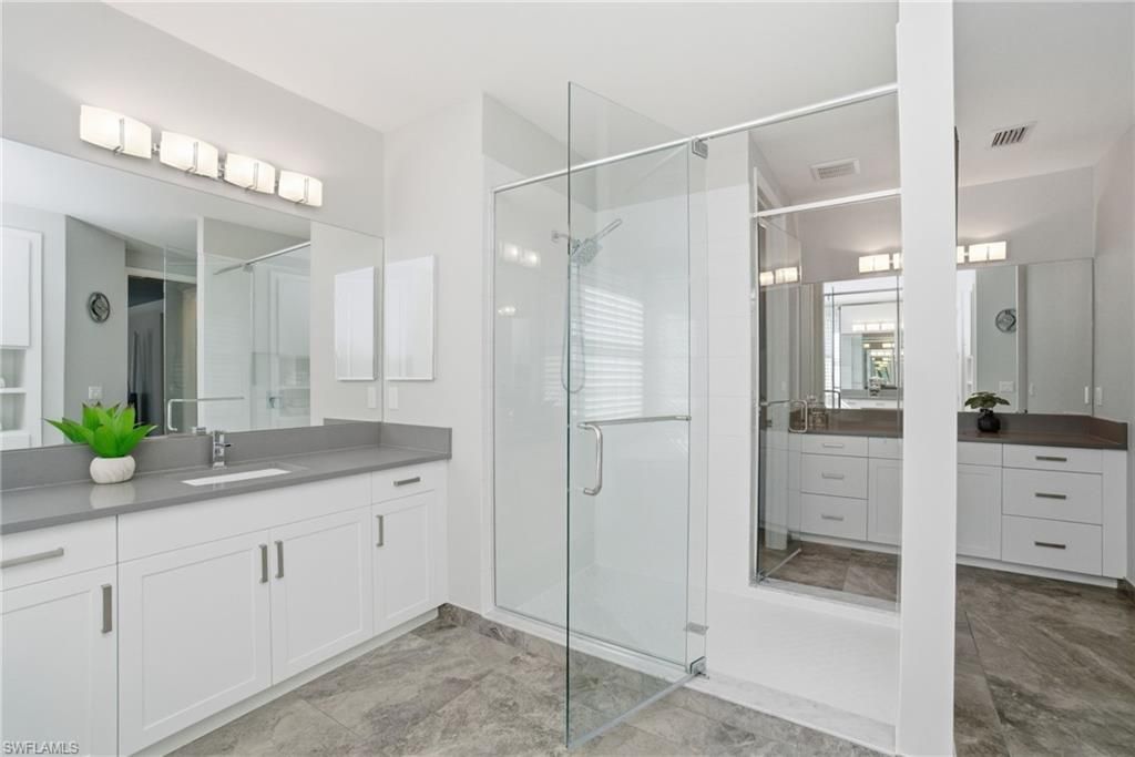 4654 Kensington Cir, Naples, FL 34119 Photo