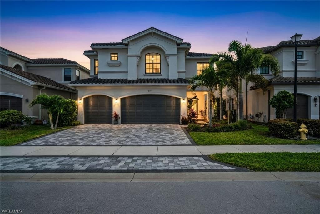 4654 Kensington Cir, Naples, FL 34119 Photo