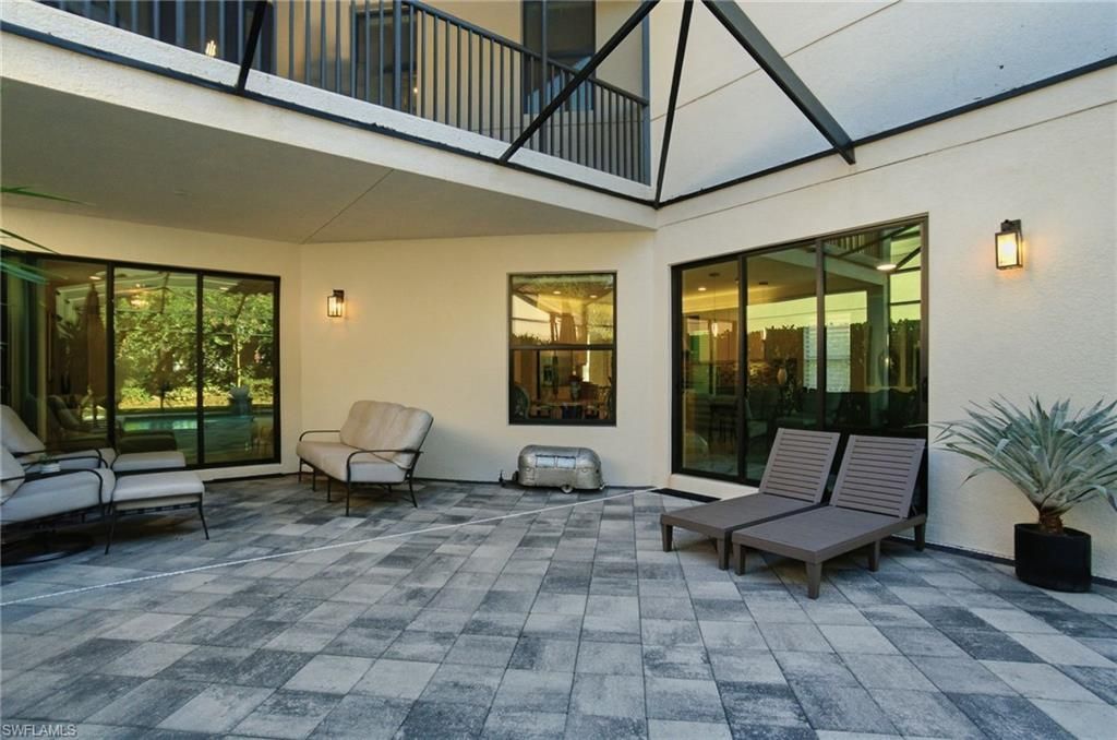 4654 Kensington Cir, Naples, FL 34119 Photo