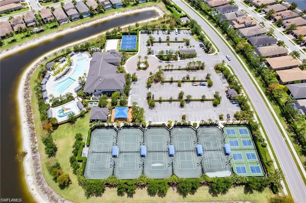 4654 Kensington Cir, Naples, FL 34119 Photo