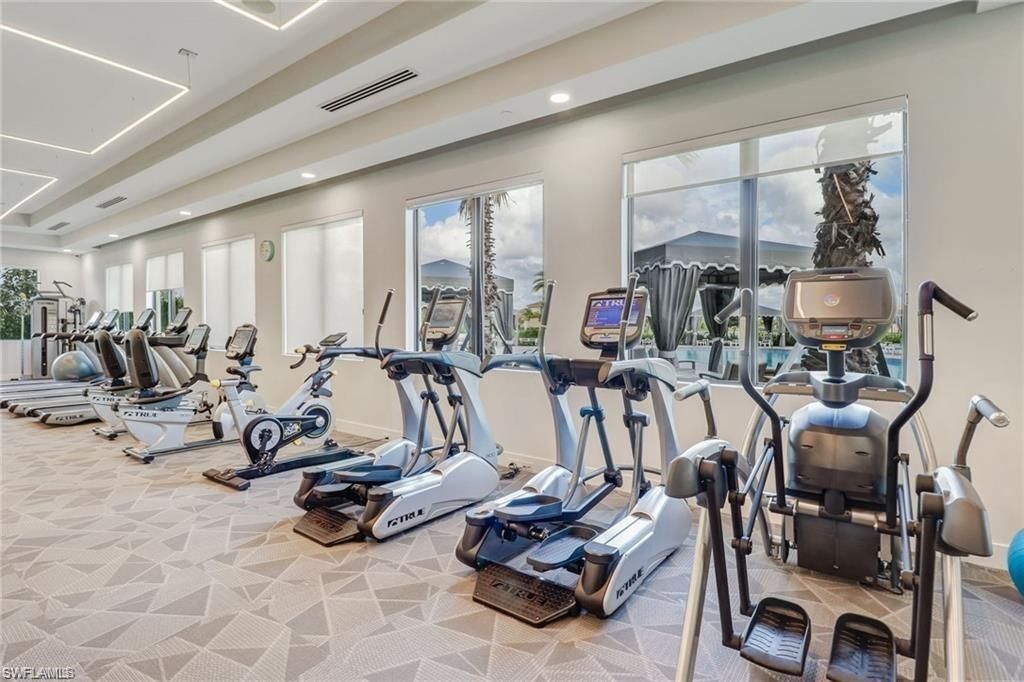 4654 Kensington Cir, Naples, FL 34119 Photo