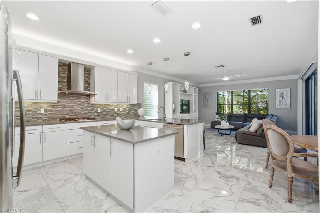 4654 Kensington Cir, Naples, FL 34119 Photo