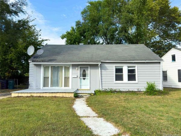 10760 Troy Street, Oak Park, MI 48237