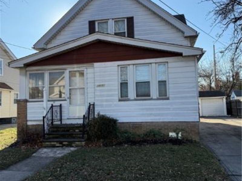 18606 Cherokee Avenue, Cleveland, OH 44119 Photo 1