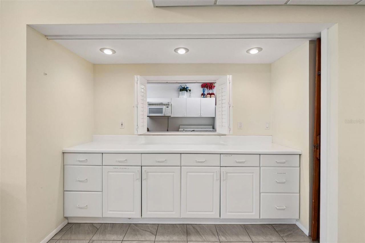 6415 Midnight Pass Road, Unit 211, Sarasota, FL 34242 Photo