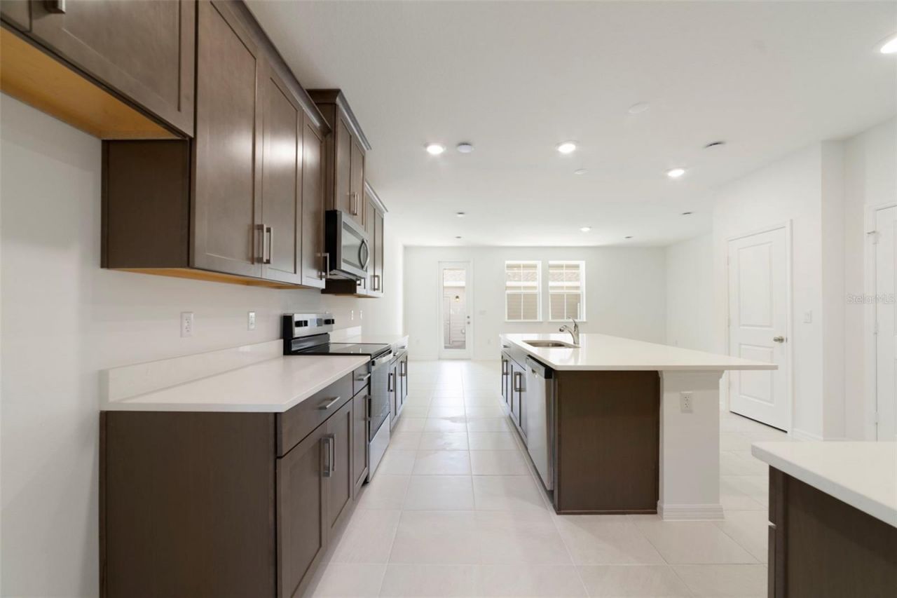 682 Lola Lane, Oviedo, FL 32765 Photo