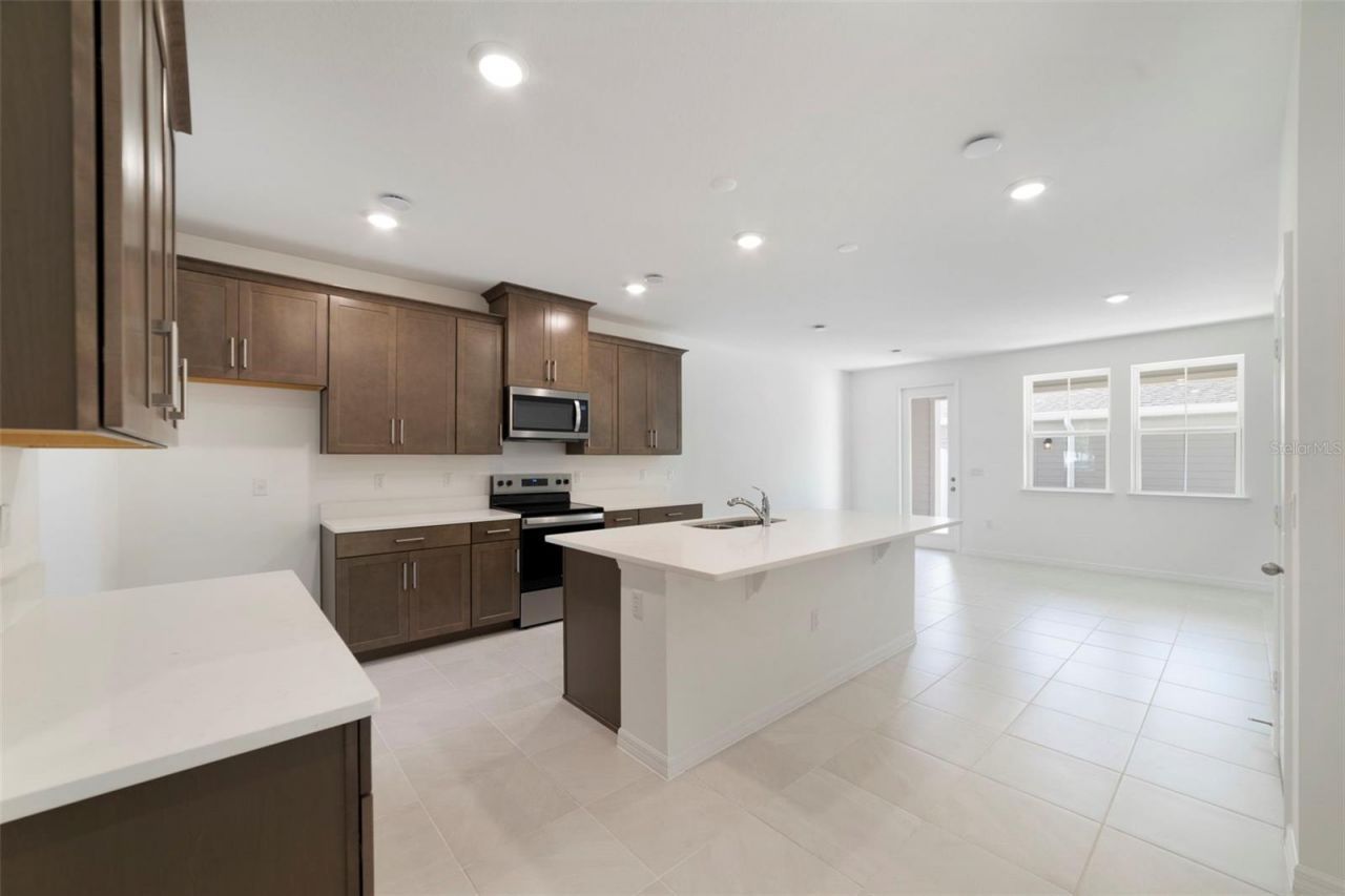 682 Lola Lane, Oviedo, FL 32765 Photo