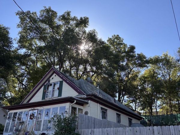 1316 W 6th Street, Sioux City, IA 51103