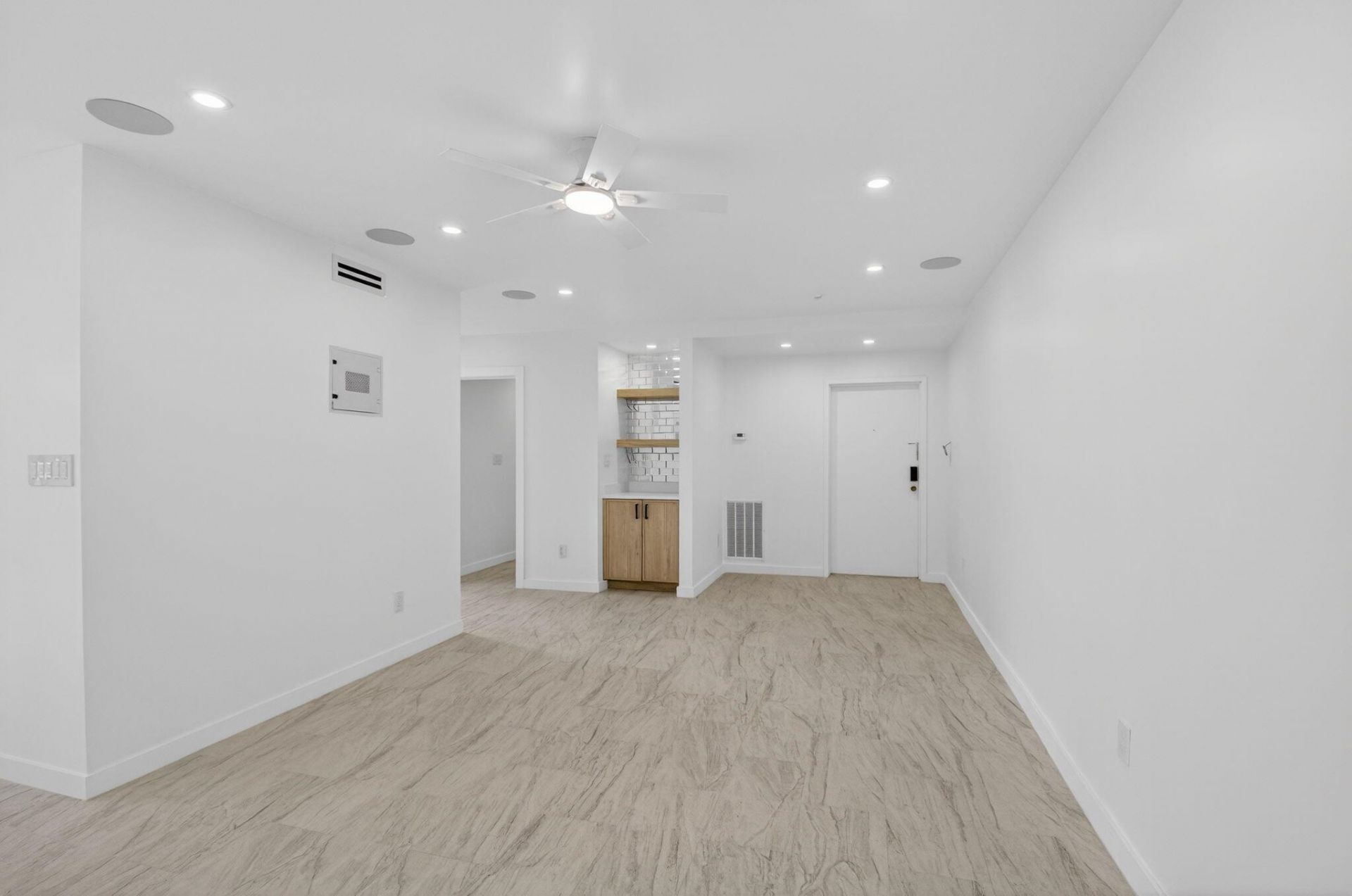 7819 Lakeside Boulevard, Unit 812, Boca Raton, FL 33434 Photo