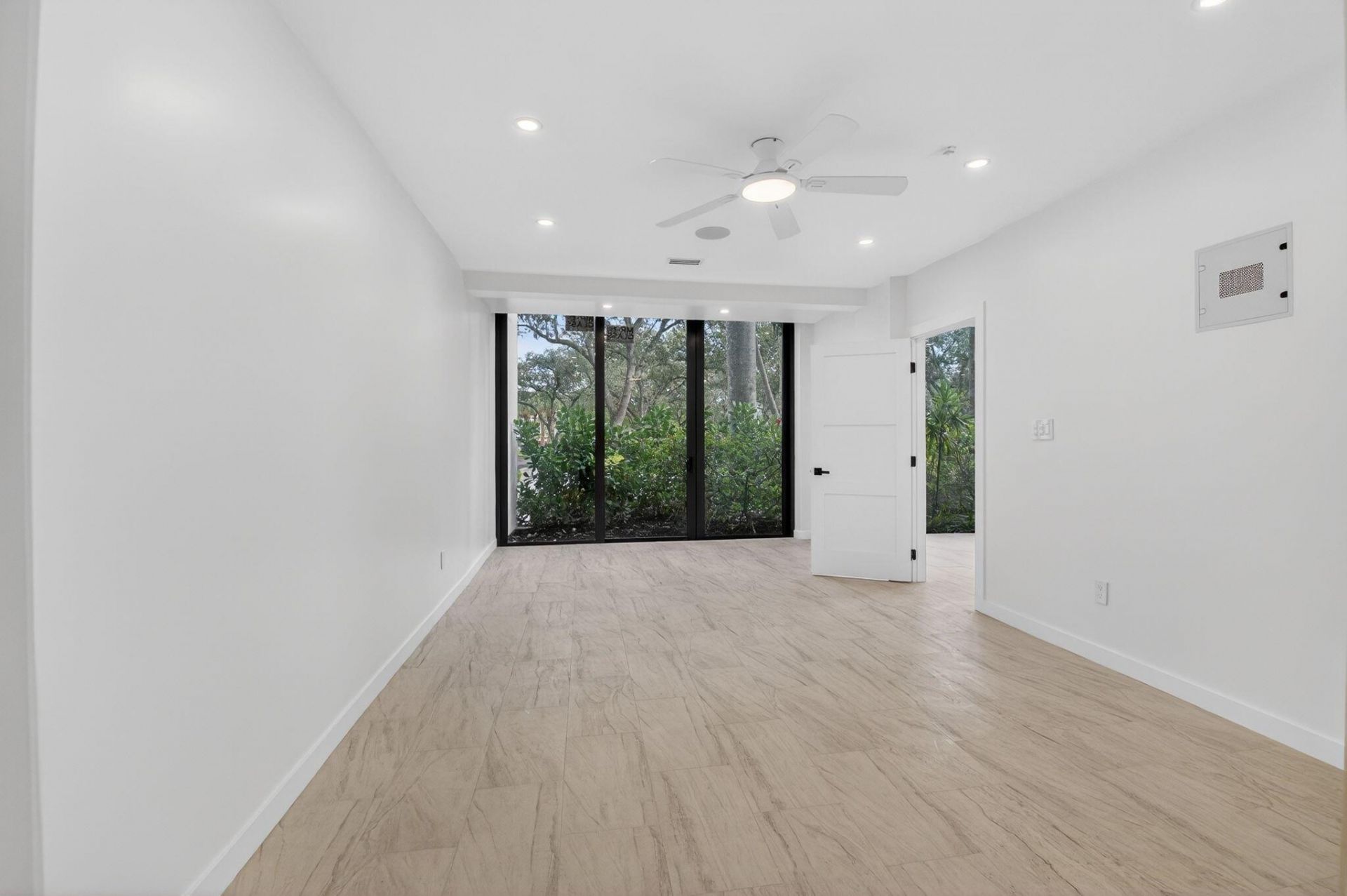 7819 Lakeside Boulevard, Unit 812, Boca Raton, FL 33434 Photo