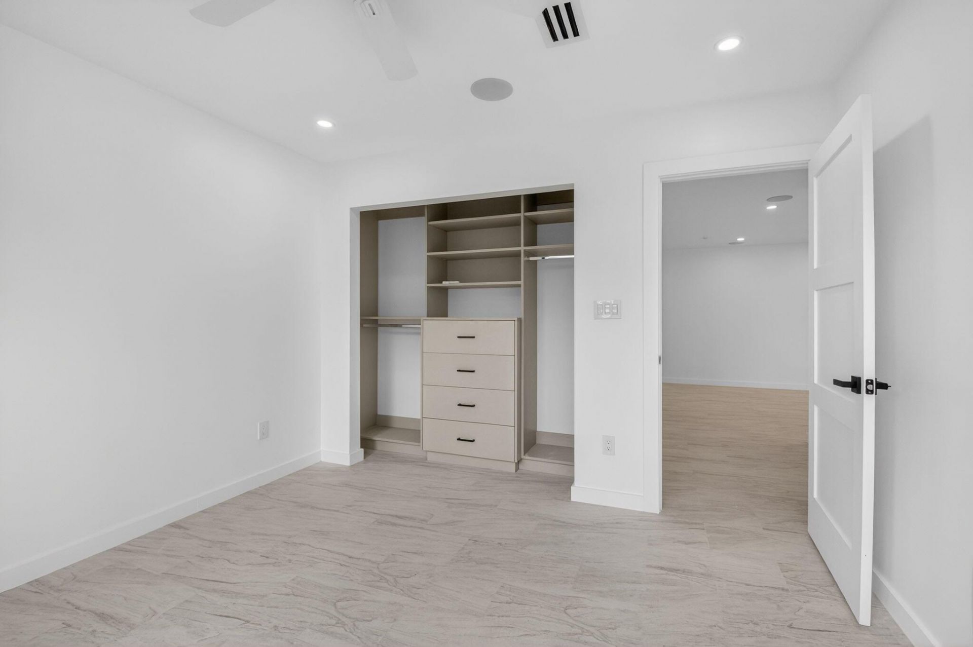 7819 Lakeside Boulevard, Unit 812, Boca Raton, FL 33434 Photo