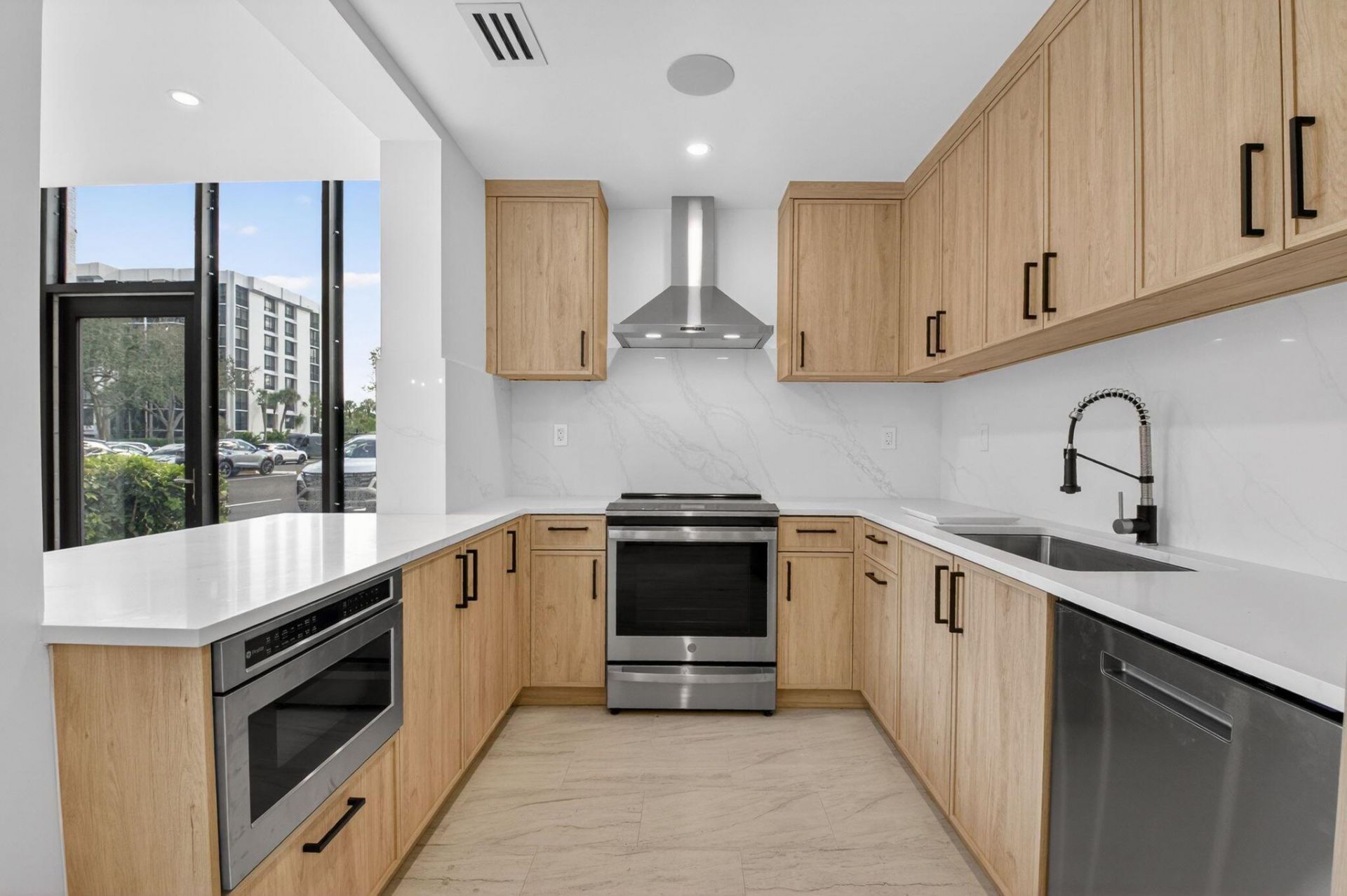 7819 Lakeside Boulevard, Unit 812, Boca Raton, FL 33434 Photo