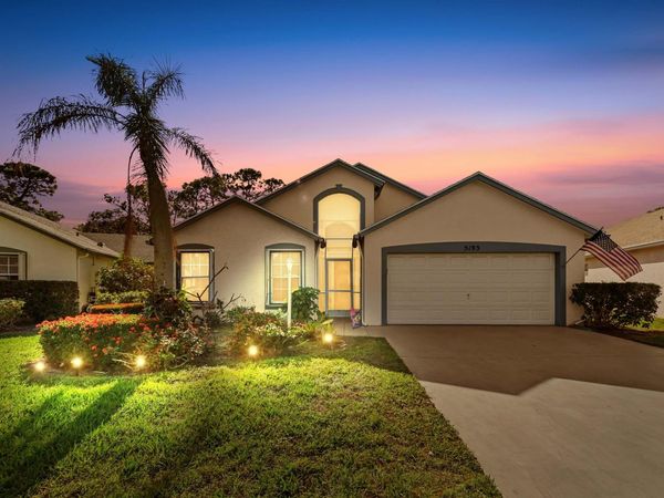 5193 Robino Circle, West Palm Beach, FL 33417