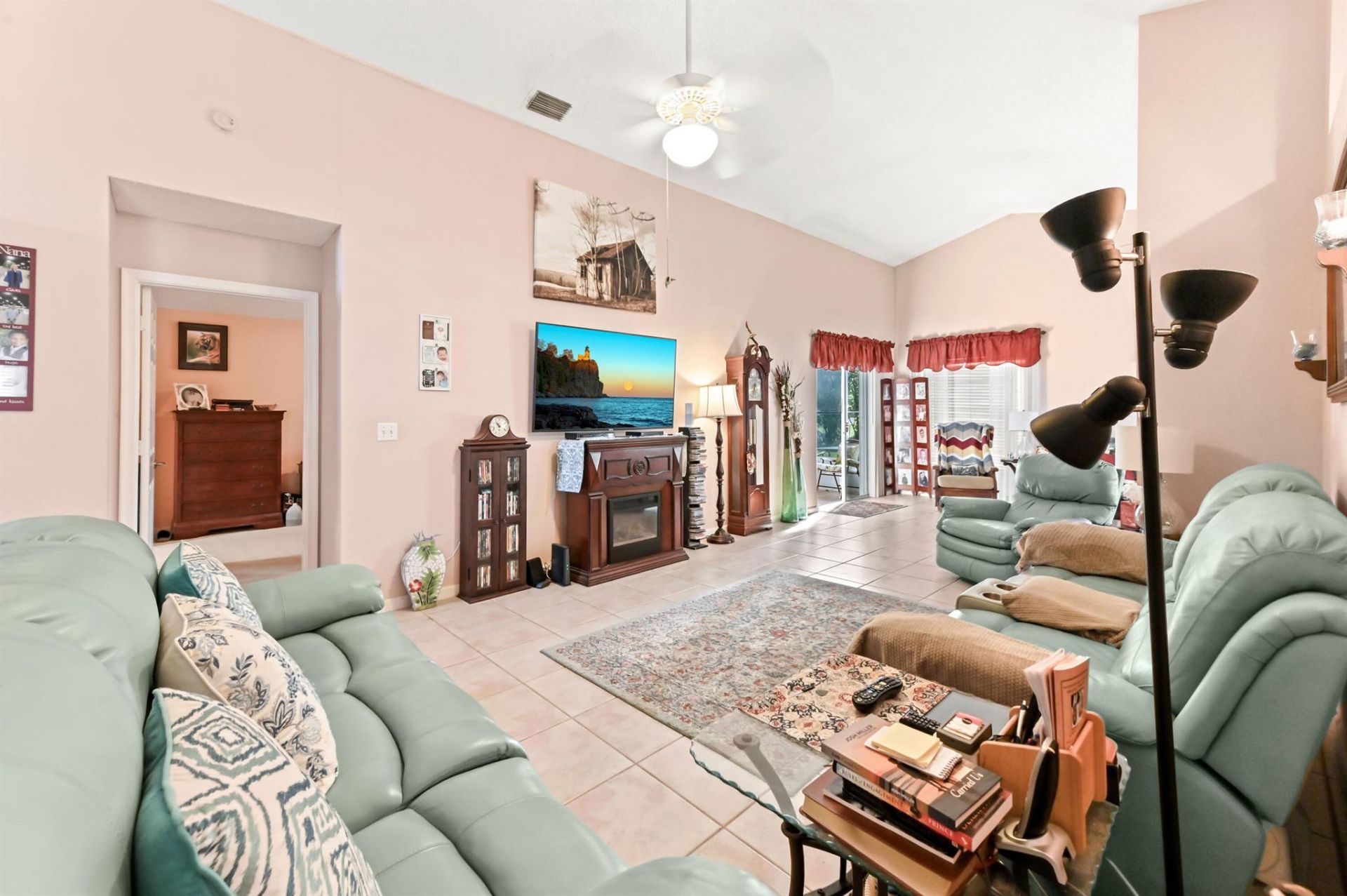 5193 Robino Circle, West Palm Beach, FL 33417 Photo