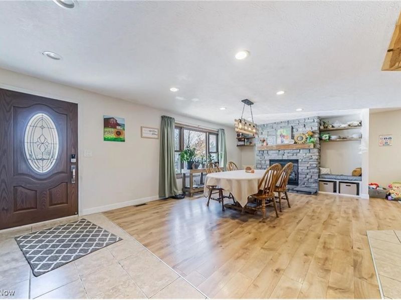 718 Northfork Way, Brunswick, OH 44212 Photo 2