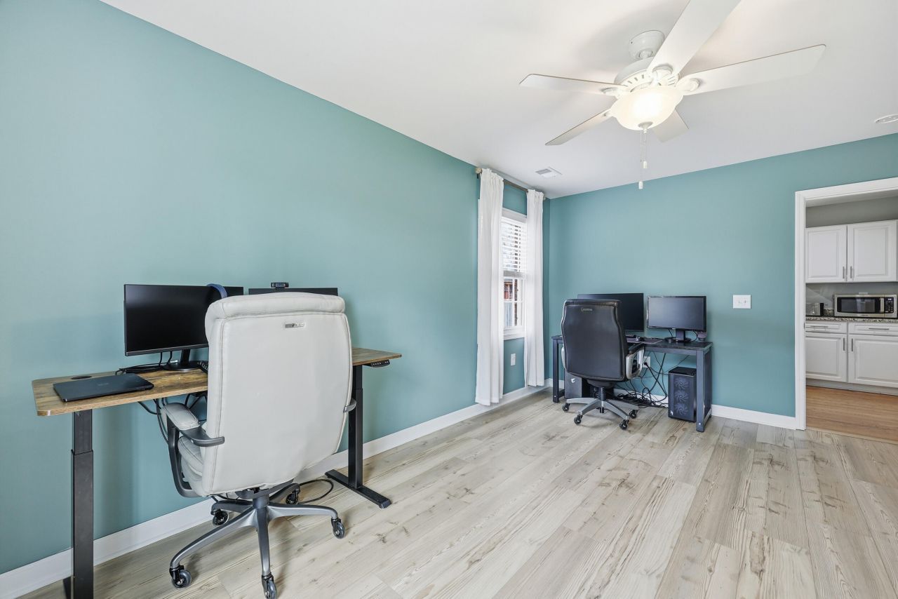 376 Hoff Avenue Photo 40