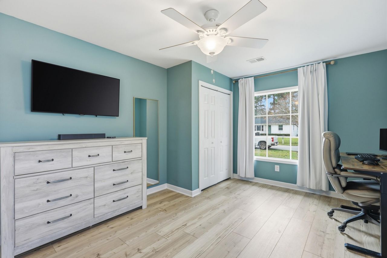 376 Hoff Avenue Photo 42