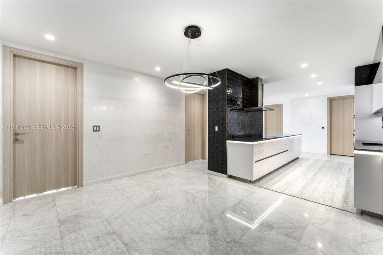 1000 Brickell Plz, Unit PH5203, Miami, FL 33131 Photo