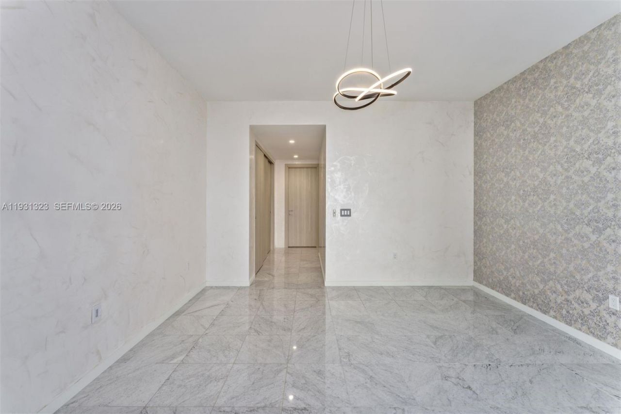 1000 Brickell Plz, Unit PH5203, Miami, FL 33131 Photo