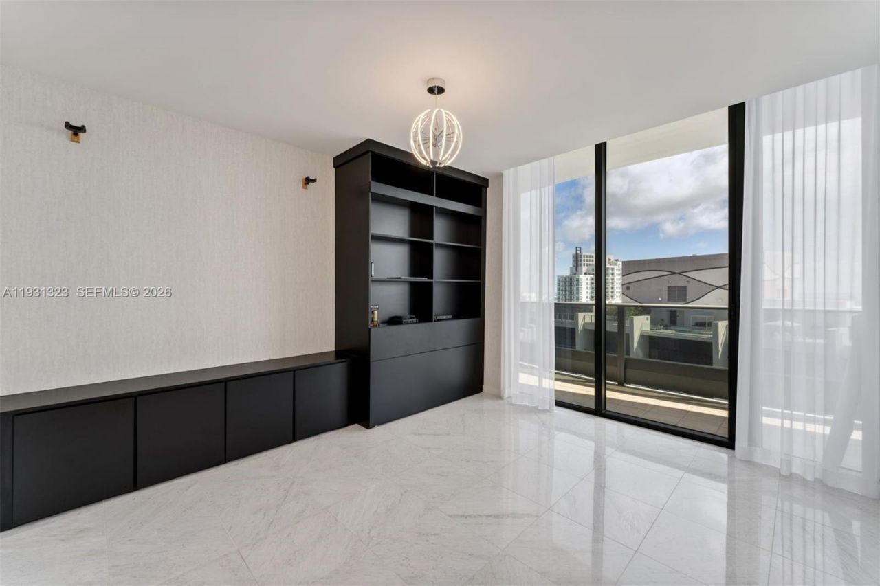 1000 Brickell Plz, Unit PH5203, Miami, FL 33131 Photo