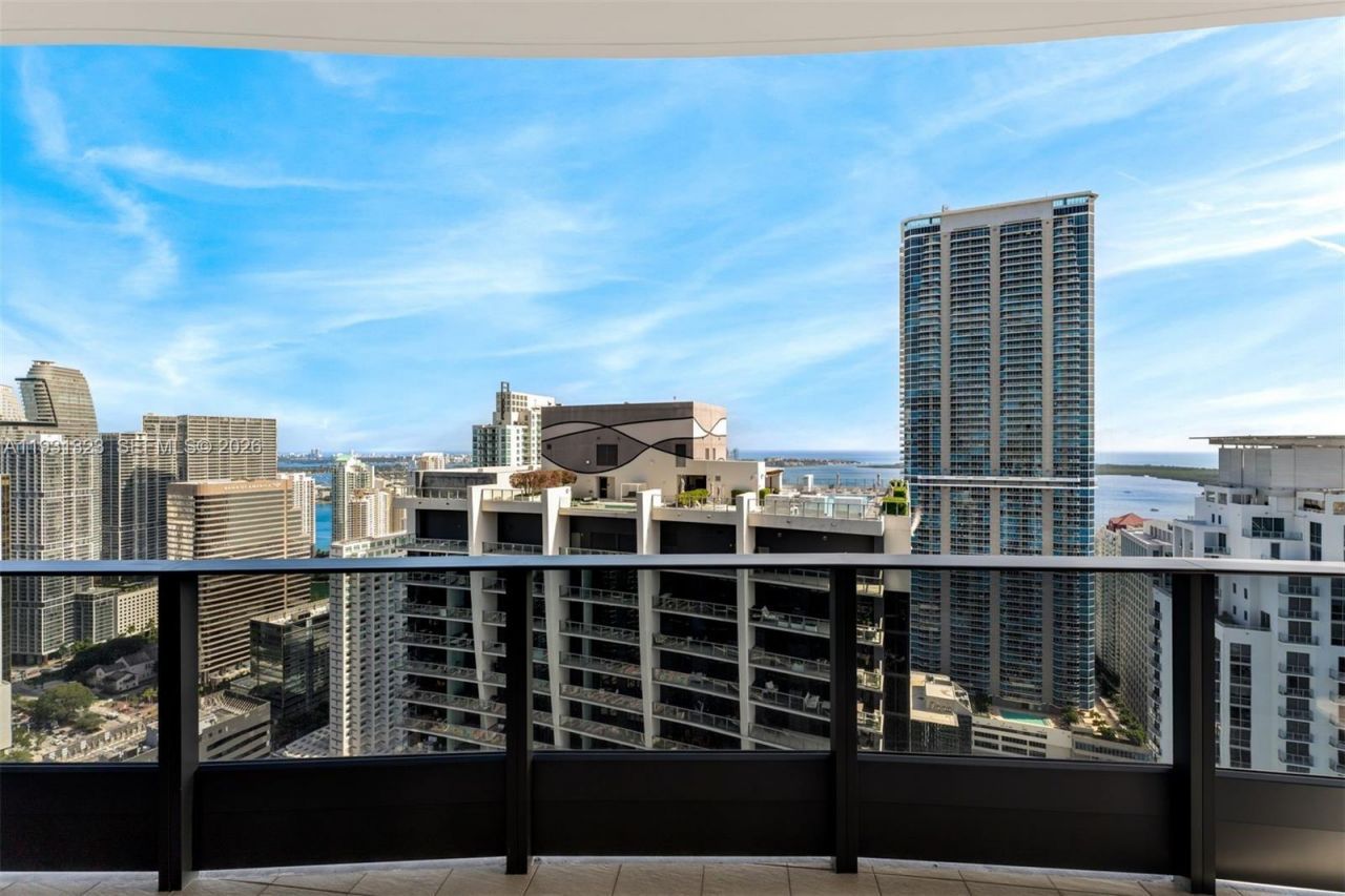 1000 Brickell Plz, Unit PH5203, Miami, FL 33131 Photo