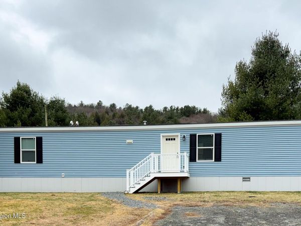 11449 New York 22, Austerlitz, NY 12017