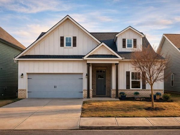 8768 Snowy Owl Road, Ooltewah, TN 37363