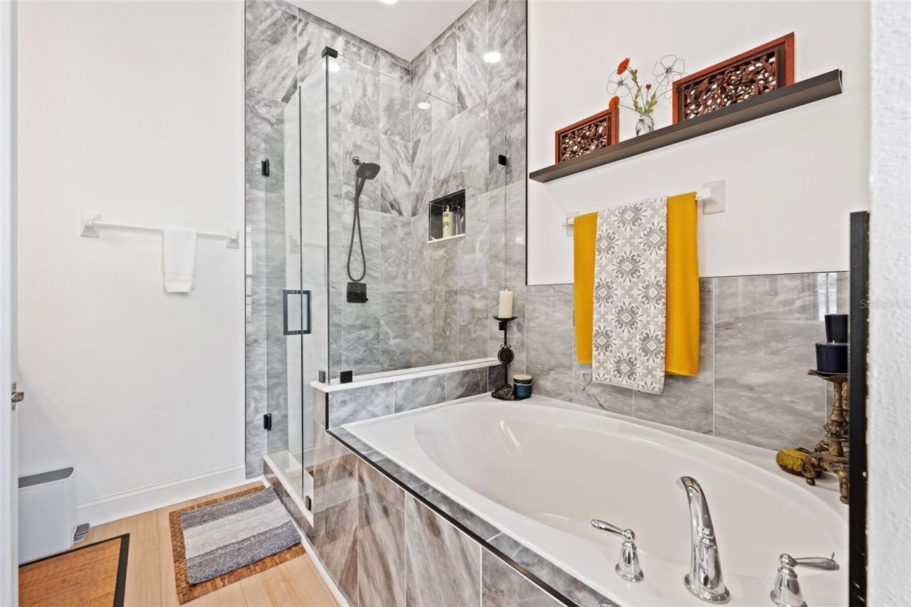 1819 Common Way Road, Unit 203, Orlando, FL 32814 Photo