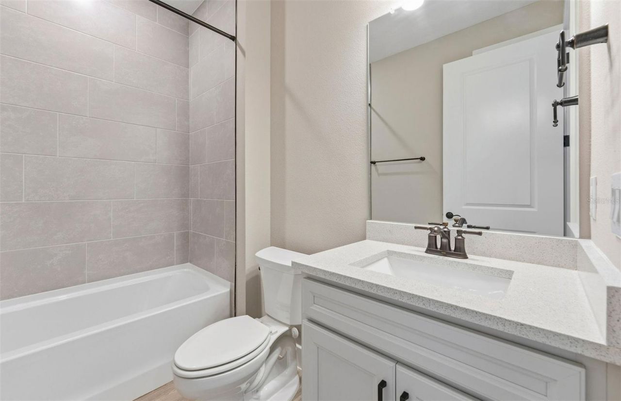 37380 Clinch Circle, Zephyrhills, FL 33540 Photo