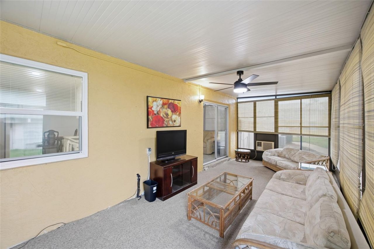 3244 38th Way S, Unit B, Saint Petersburg, FL 33711 Photo