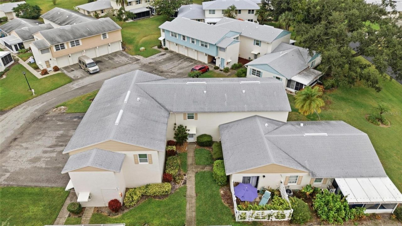 3244 38th Way S, Unit B, Saint Petersburg, FL 33711 Photo